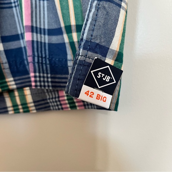 NWT Men’s St. John’s Bay Flat Front Knee Length Plaid Shorts Size 42 Big - Picture 3 of 6